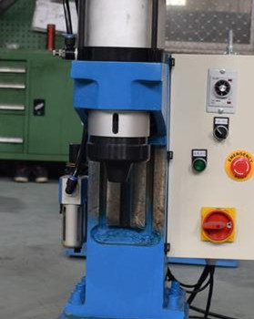 采購一臺液壓鉚接機要多少錢？