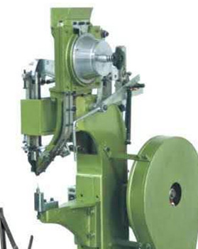 哪些因素會(huì)影響到鉚接機(jī)價(jià)格和質(zhì)量？