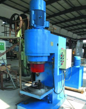 購買氣壓鉚接機需要多少錢？