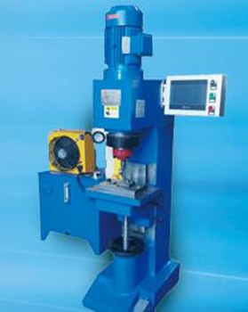 汽車行業(yè)如何運用鉚接機提高組件質(zhì)量和生產(chǎn)效率？