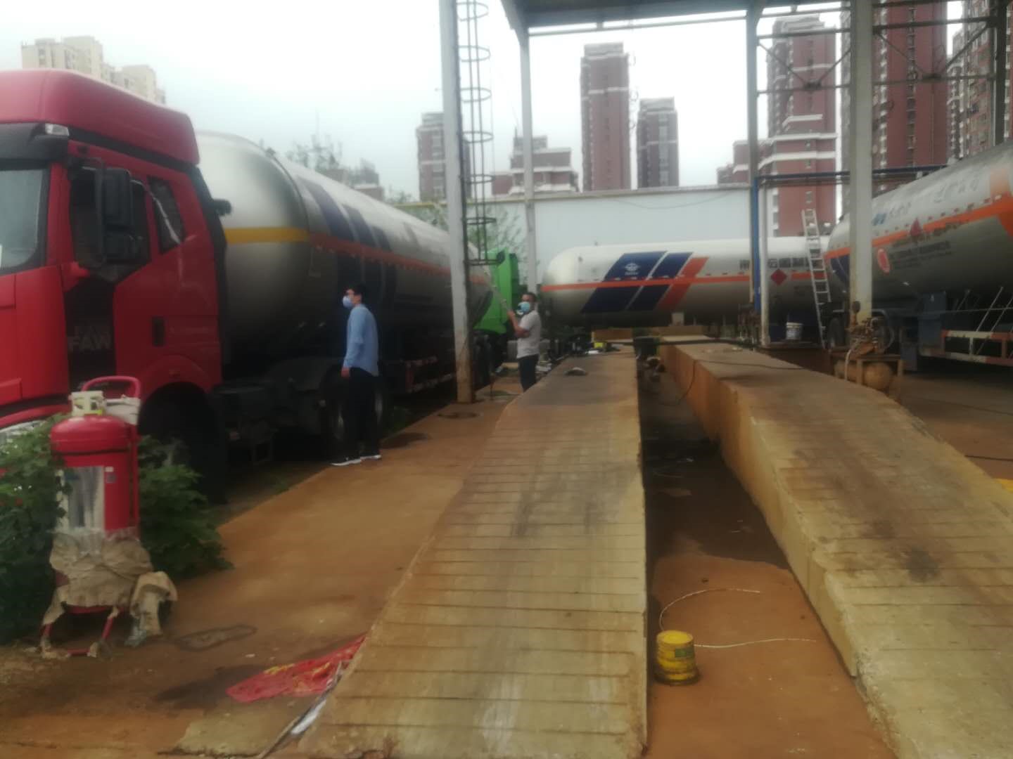 傅里葉紅外光譜氣體分析儀現(xiàn)場(chǎng)采集展示