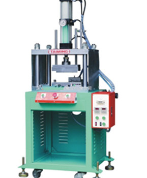 清理氣壓鉚接機(jī)過程中有哪些要注意？