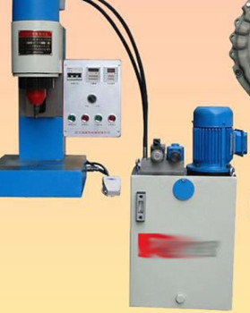 沒有鉚釘連接的無鉚釘鉚接機如何調(diào)試？