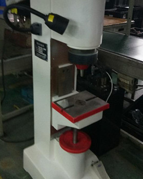 為何越來越多的客戶選擇自動鉚接機(jī)？